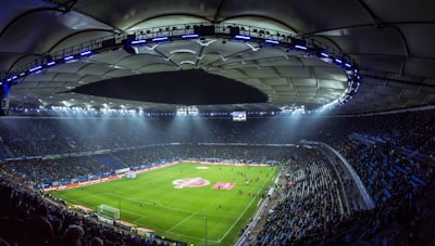 ريالمدريدبثمباشرالقنواتالناقلةلمبارياتالفريقالملكي